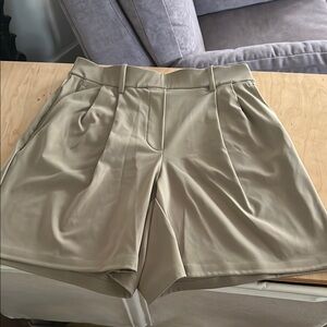 Lululemon Daydrift Shorts